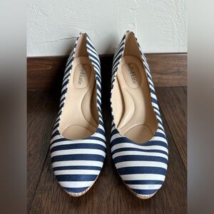 Kelly & Katie Navy Striped Cork Heel Pumps- size 8